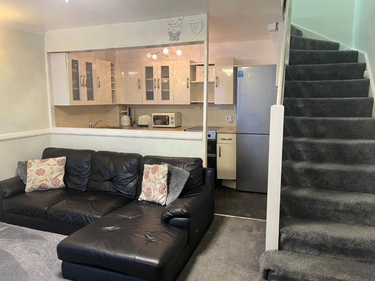 Апартаменты London 1 Bed Cosy House Norwood Экстерьер фото