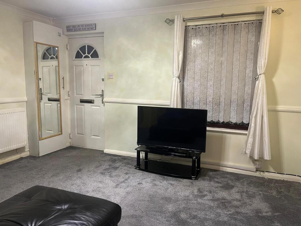 Апартаменты London 1 Bed Cosy House Norwood Экстерьер фото